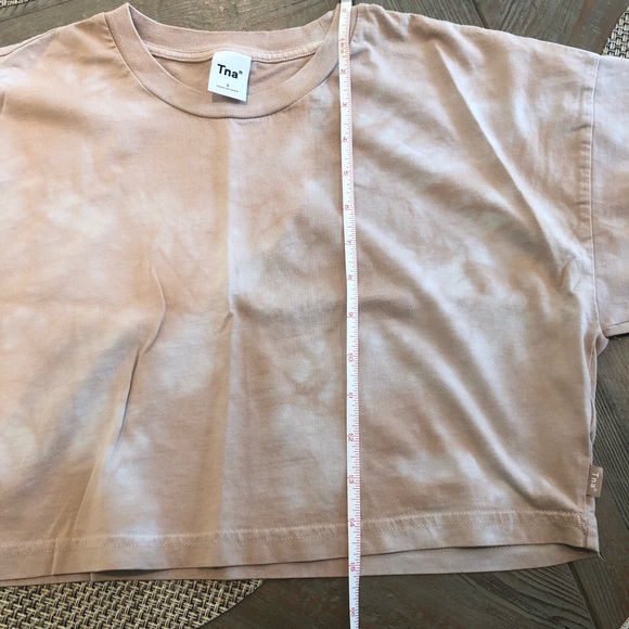 TNA Cropped Tee - Picture 3 of 4